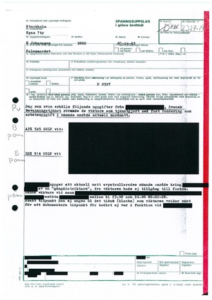 Pol-1987-04-03 EBC2327-19 Polisbil-kommunikationsradio-utanför-bostaden.pdf